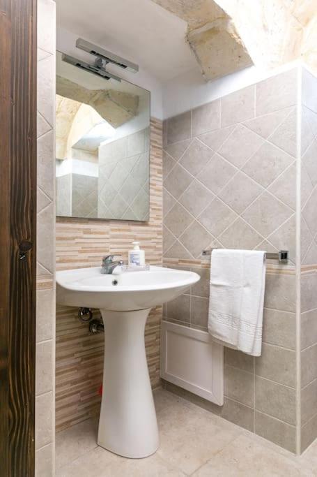 Апартаменти Dimora Del '500 In Zona Santa Croce Лечче Екстер'єр фото